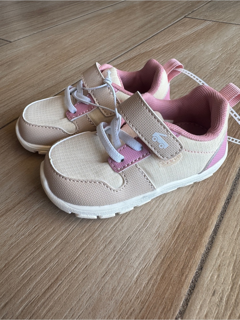 See Kai Run Basics Tenny Toddler Sneakers Pink Cream Size 6 NWOT